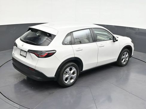 Used 2025 Honda HR-V LX image 18