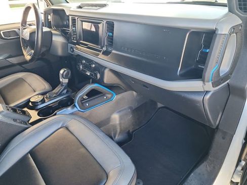 Used 2021 Ford Bronco Black Diamond image 13