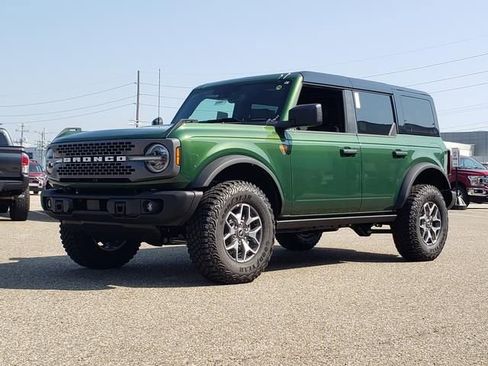 New 2025 Ford Bronco Badlands AWD/4WD image 4