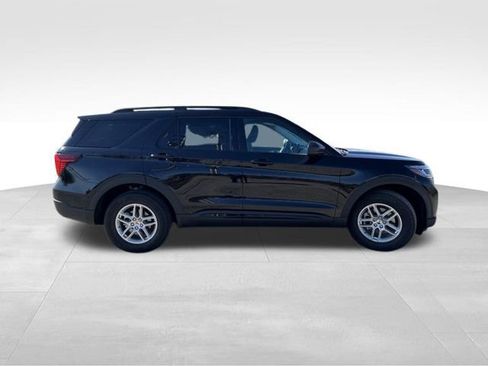 Used 2025 Ford Explorer Active image 8