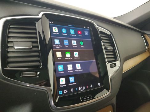 Certified 2023 Volvo XC90 B5 Plus w/ Protection Package Premier image 29