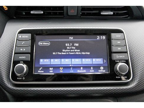 New 2025 Nissan Kicks Play S image 16