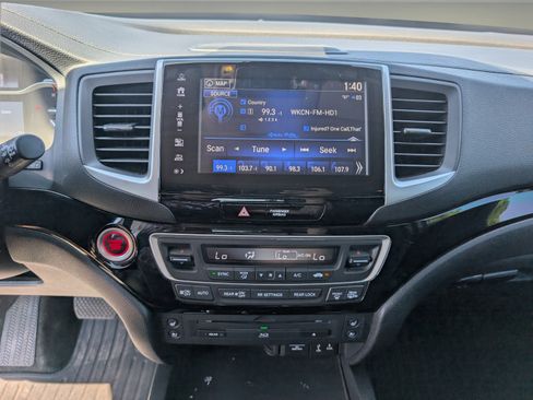 Used 2017 Honda Pilot Elite image 15