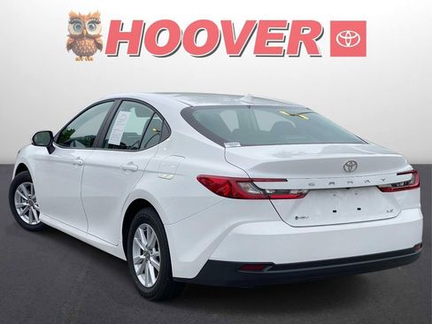 Used 2026 Toyota Camry LE FWD image 5