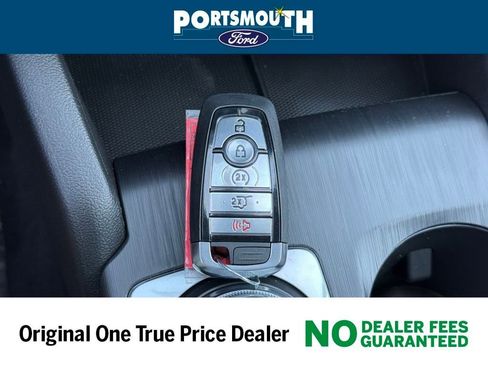 New 2025 Ford Escape ST-Line Select w/ Tech Pack #1 AWD/4WD image 18