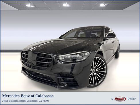 Used 2022 Mercedes-Benz S 580 4MATIC Sedan image 1
