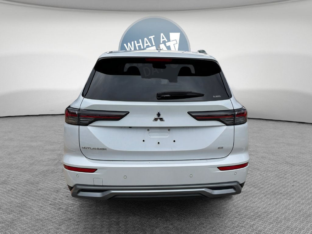 Used 2025 Mitsubishi Outlander SE AWD/4WD image 5