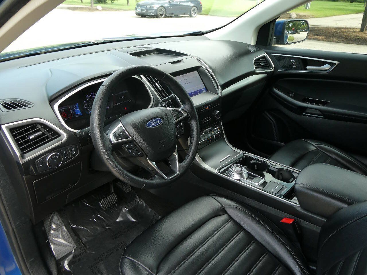 Used 2020 Ford Edge SEL w/ Convenience Package AWD/4WD image 10