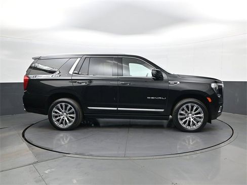 Certified 2023 GMC Yukon Denali image 5