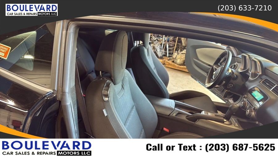 Used 2011 Chevrolet Camaro LS RWD image 28