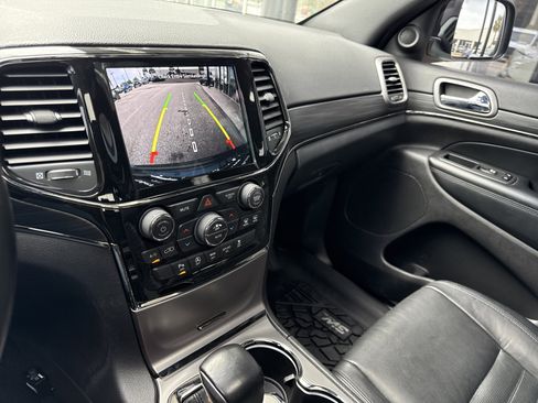 Used 2021 Jeep Grand Cherokee Limited X image 9