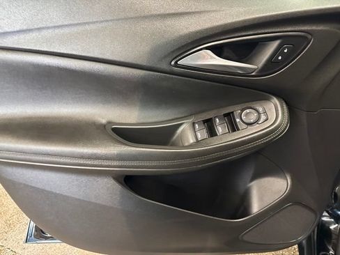 Used 2020 Buick Encore GX Select AWD/4WD image 10