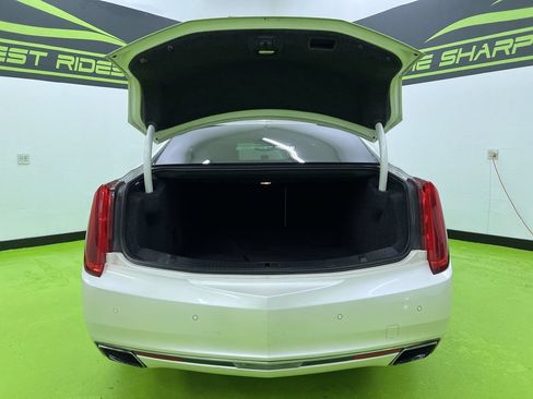 Used 2015 Cadillac XTS Premium FWD image 9