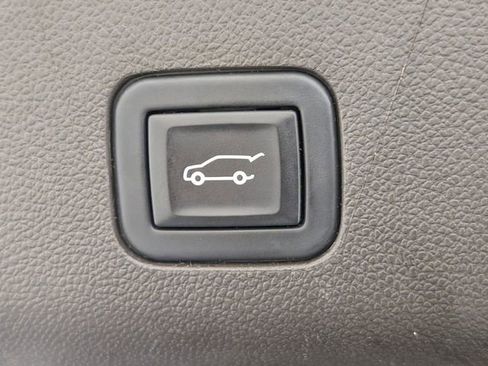 Used 2023 GMC Yukon XL Denali w/ Max Trailering Package image 31