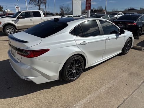 Used 2025 Toyota Camry XSE image 3