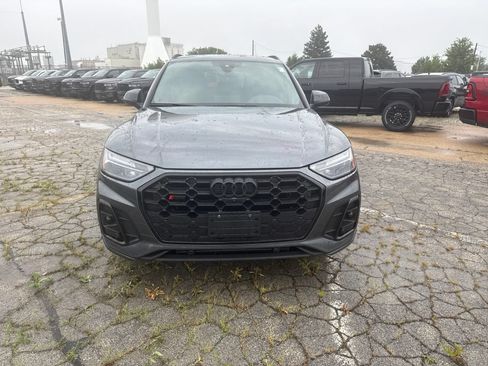 Used 2024 Audi SQ5 Premium Plus AWD/4WD image 2