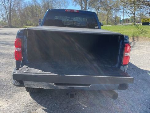 Used 2018 GMC Sierra 2500 SLT w/ Duramax Plus Package AWD/4WD image 15