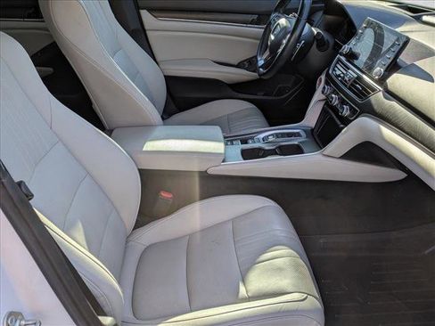 Used 2021 Honda Accord Touring image 19