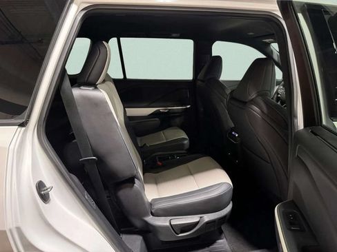 Used 2024 Lexus TX 500h AWD w/ Technology Package image 27