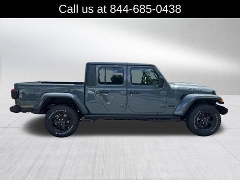 New 2026 Jeep Gladiator Sport AWD/4WD image 4
