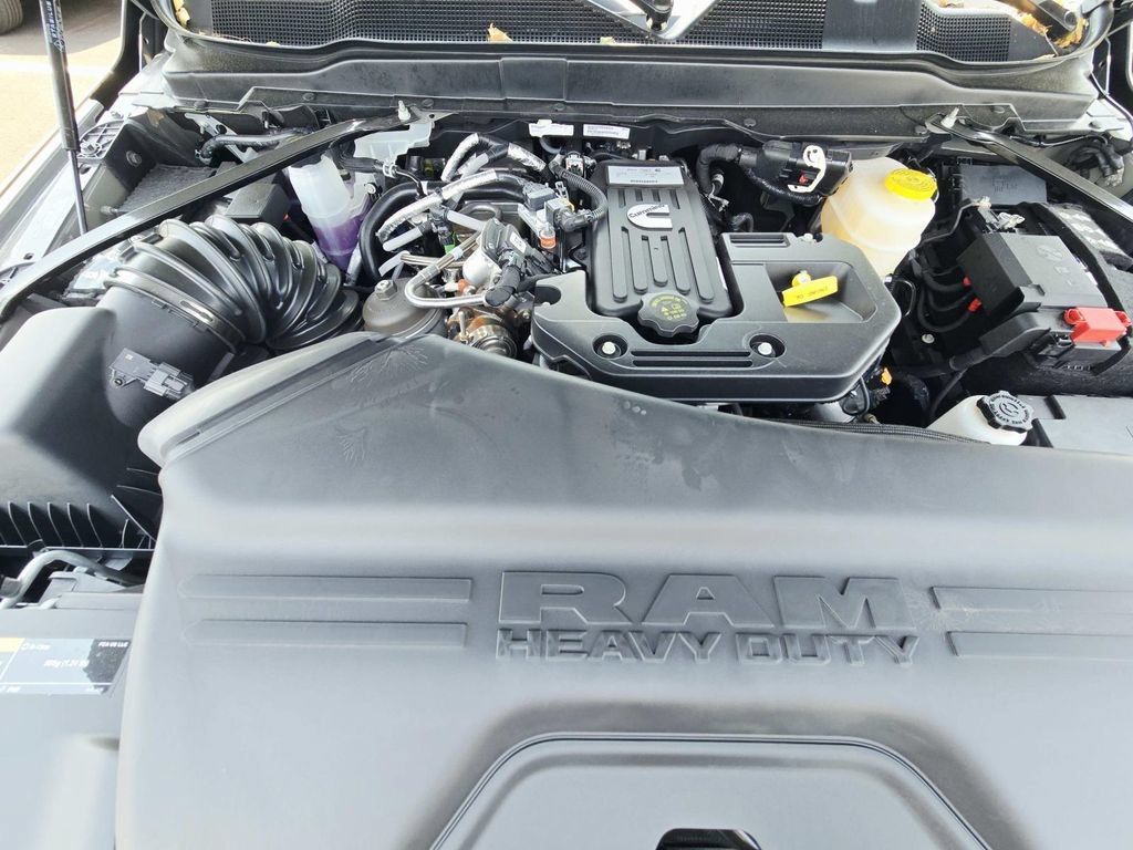 New 2026 RAM 2500 Big Horn AWD/4WD image 13
