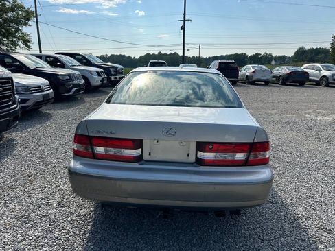Used 2001 Lexus ES 330 image 4