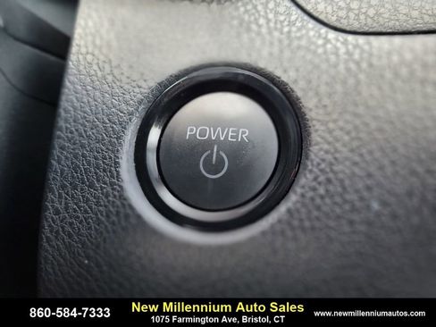 Used 2025 Toyota Camry SE image 26