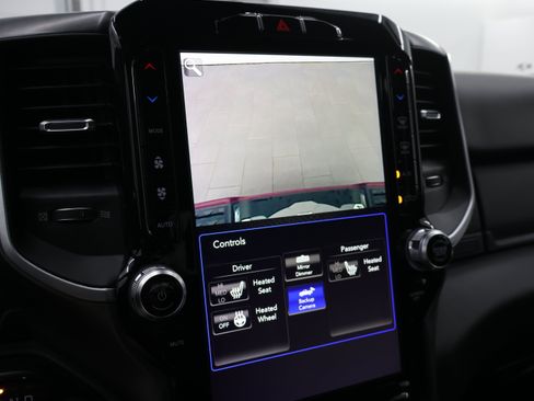 Used 2020 RAM 1500 Big Horn AWD/4WD image 17