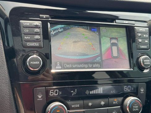 Used 2017 Nissan Rogue SL w/ SL Premium Package AWD/4WD image 24