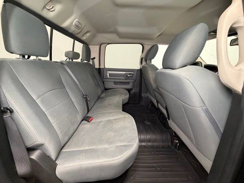 Used 2018 RAM 1500 SLT image 8