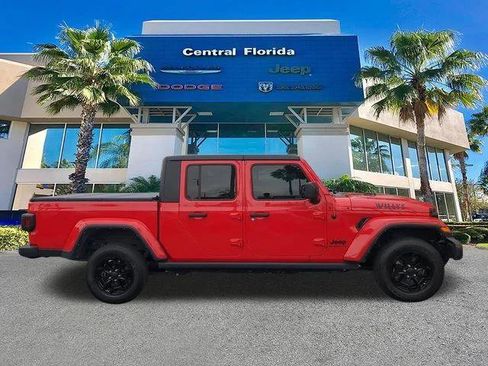 Certified 2021 Jeep Gladiator Sport AWD/4WD image 4