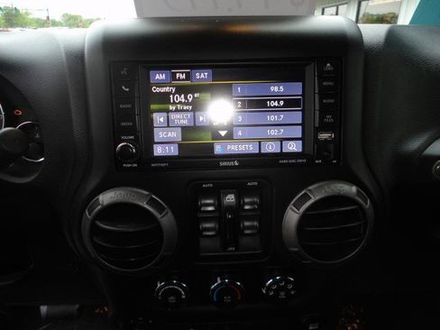 Used 2017 Jeep Wrangler Unlimited Sport w/ Quick Order Package 24S image 6