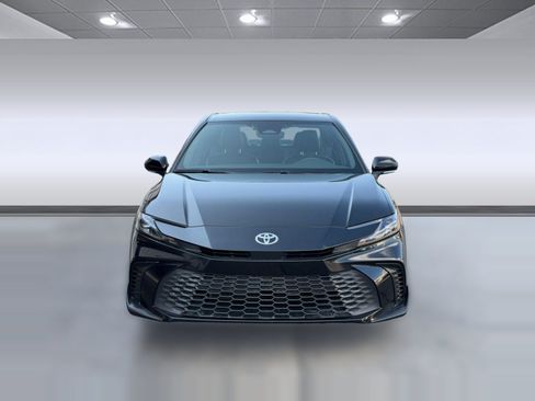 Used 2025 Toyota Camry SE w/ Convenience Package AWD/4WD image 6