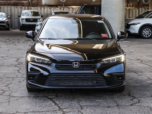 Used 2022 Honda Civic EX image 2