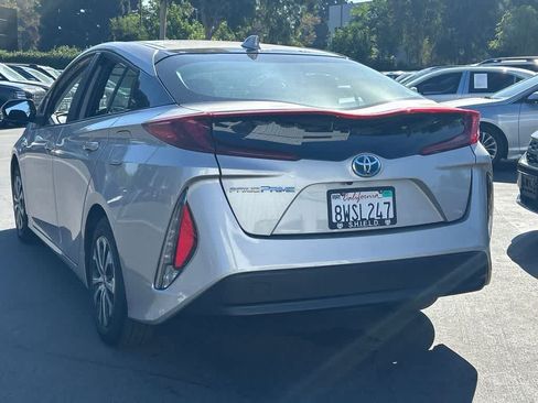 Used 2021 Toyota Prius Prime LE w/ Carpet Mat Package (TMS) FWD image 2
