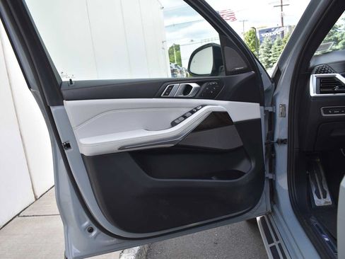 Certified 2024 BMW X7 xDrive40i w/ Executive Package AWD/4WD image 9
