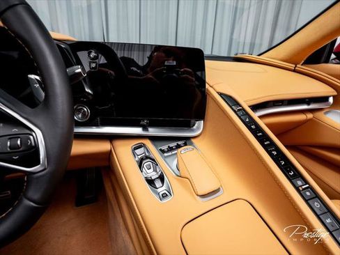 Used 2025 Chevrolet Corvette Stingray Premium Cpe w/ 3LT RWD image 32