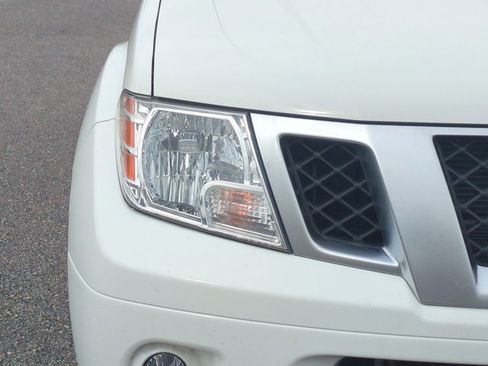 Certified 2021 Nissan Frontier PRO-4X w/ Pro-4x Utility Package image 10