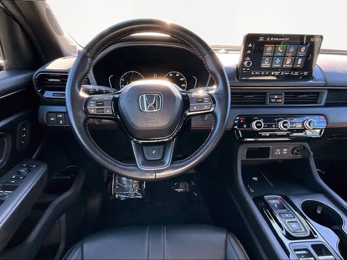 Certified 2024 Honda Pilot TrailSport image 8