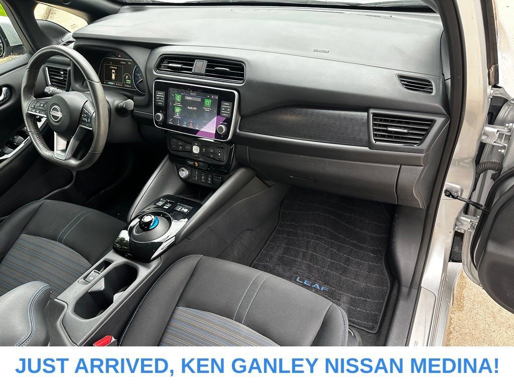 Certified 2023 Nissan Leaf SV Plus FWD image 20