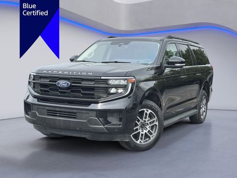 Used 2025 Ford Expedition Max Active AWD/4WD image 1
