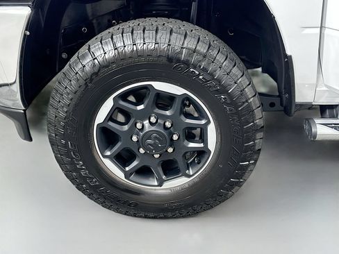 Used 2025 RAM 3500 Big Horn AWD/4WD image 30