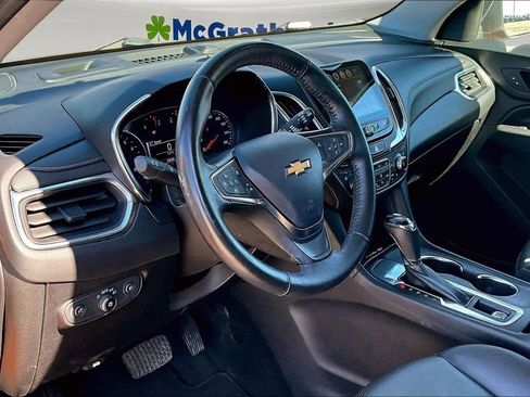 Used 2018 Chevrolet Equinox Premier image 17