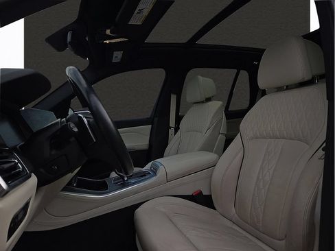 Used 2019 BMW X5 xDrive40i w/ Convenience Package AWD/4WD image 13