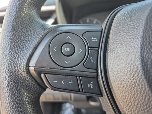 Certified 2025 Toyota Corolla LE FWD image 27