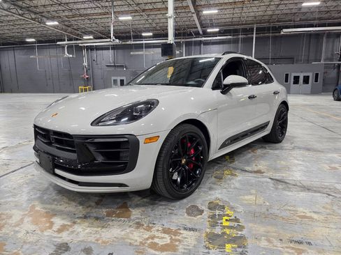 Used 2023 Porsche Macan GTS AWD/4WD image 3
