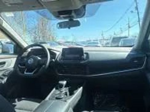 Used 2021 Nissan Rogue S AWD/4WD image 17