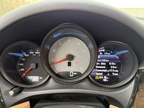 Used 2017 Porsche Macan S image 16