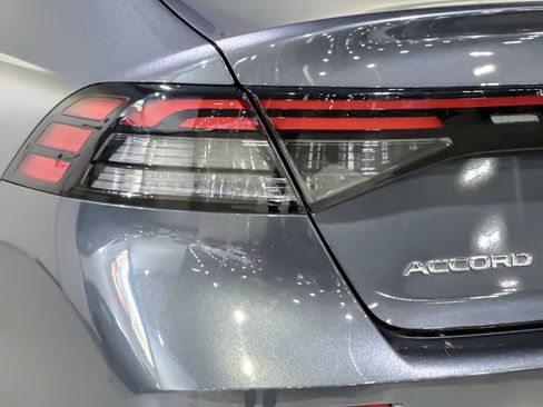 Used 2023 Honda Accord EX image 13