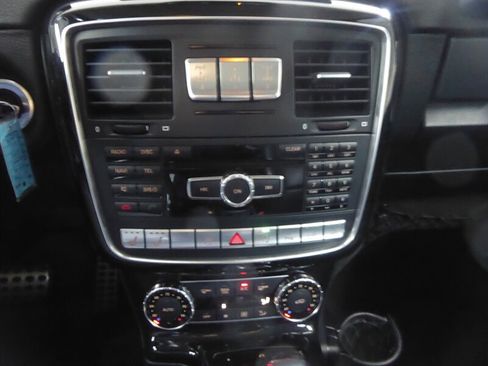 Used 2016 Mercedes-Benz G 550 image 17